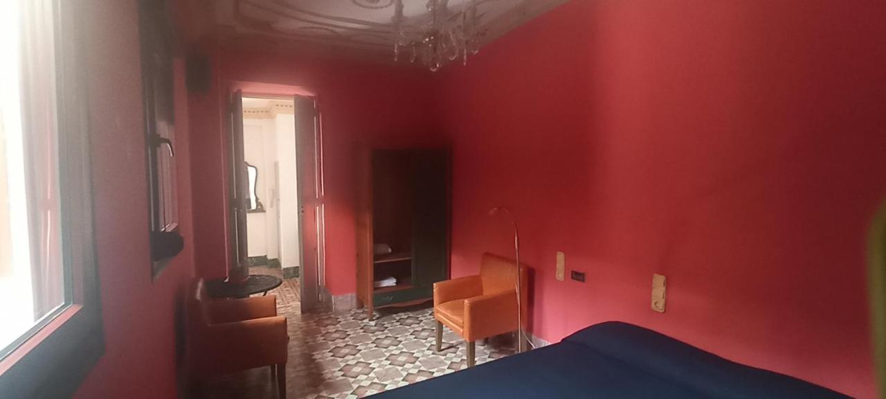 לינה וארוחת בוקר גאנדיה Casa Artistica מראה חיצוני תמונה