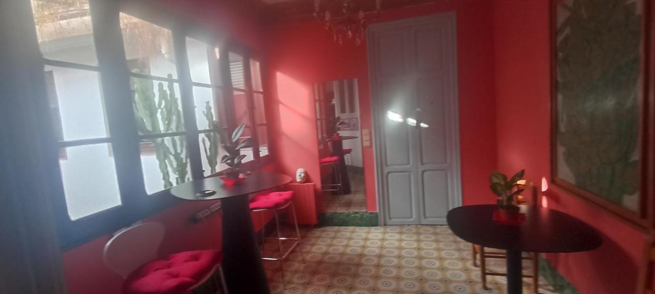 לינה וארוחת בוקר גאנדיה Casa Artistica מראה חיצוני תמונה